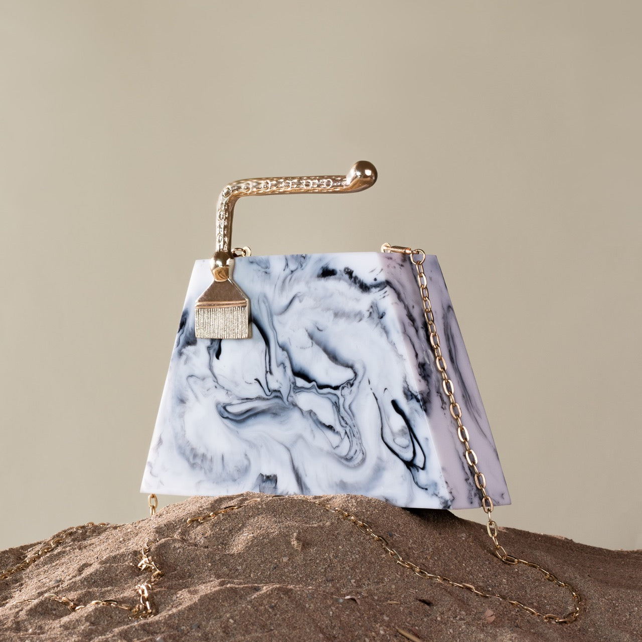 White and Black Ghiza Bag